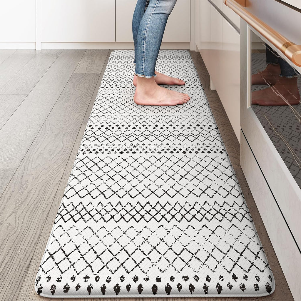 Anti Fatigue Kitchen Runner 17.3x59 Black White