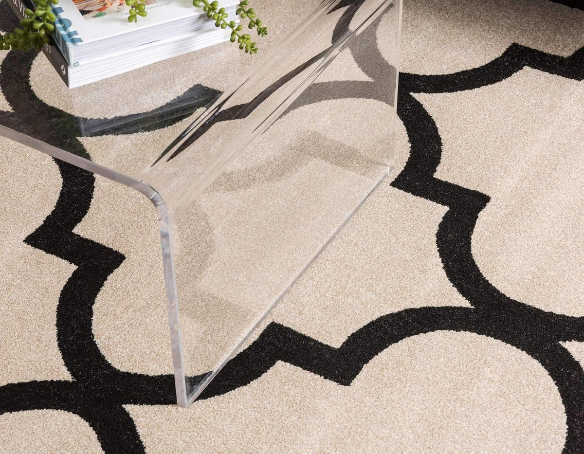7'1"x10' Beige Moroccan Trellis Rug
