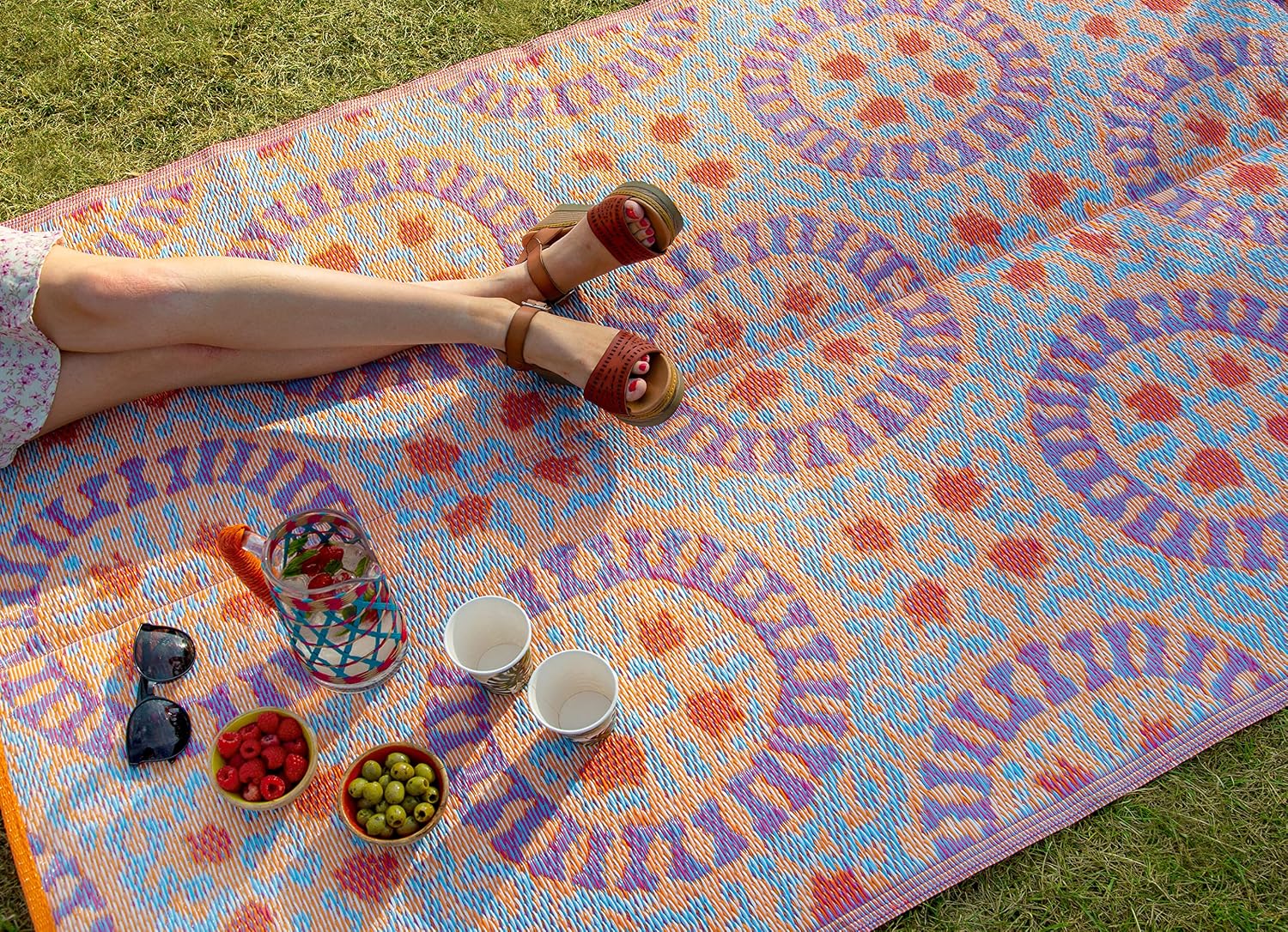 Tables Boho Waterproof Outdoor Rug