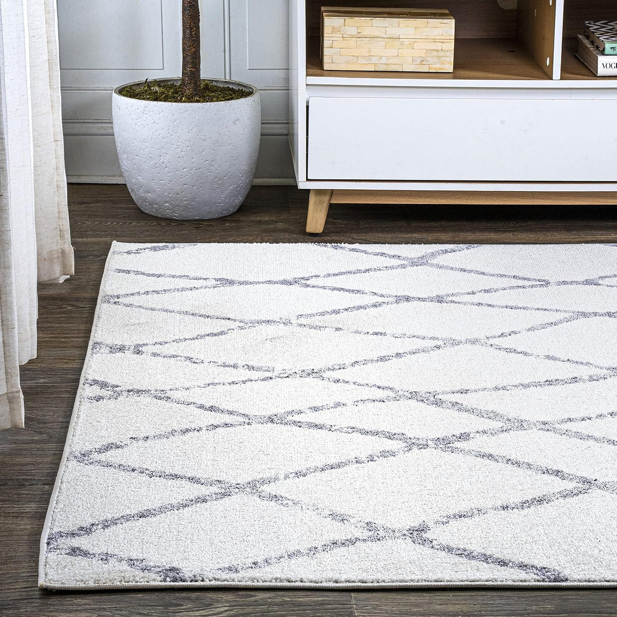 8x10 Ivory Gray Moroccan Trellis Rug